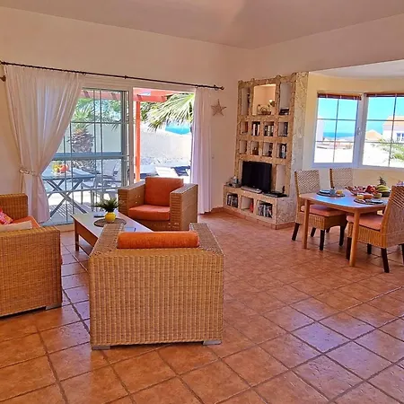 Casa Oasis By Interhome Nyaraló La Pared